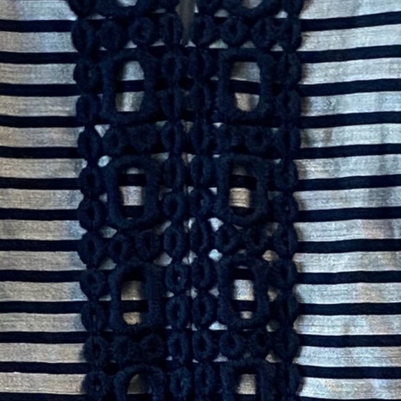 Ann Taylor Linen dress, Size 4, Navy Stripe on white - Picture 8 of 8